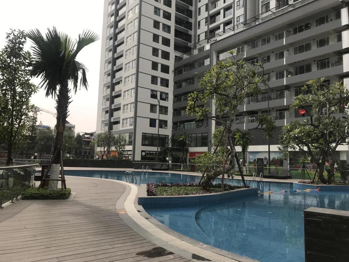Khách sạn Bayhomes Imperia Garden Serviced 4*